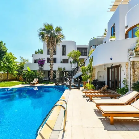 Duplex House With Shared Pool Near Beach In * Kalkan
